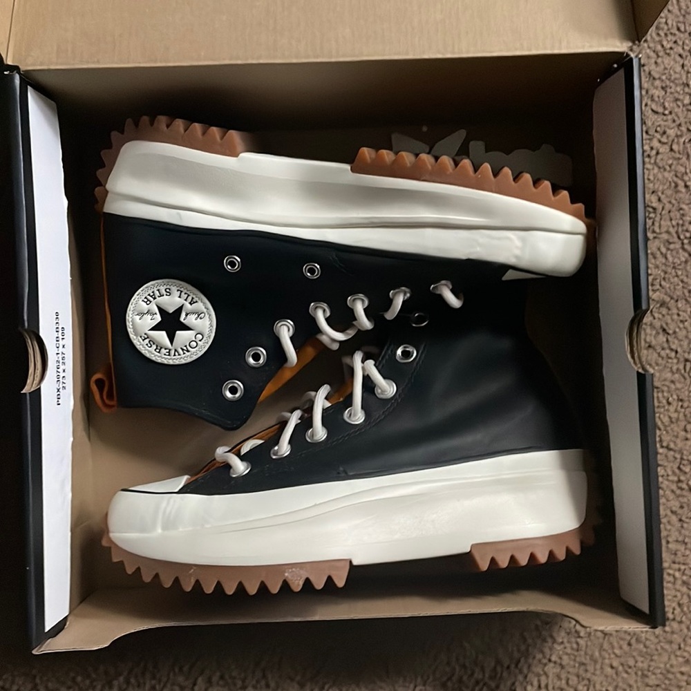 New in the box leather Converse with two tone black orange/brown size 6.5